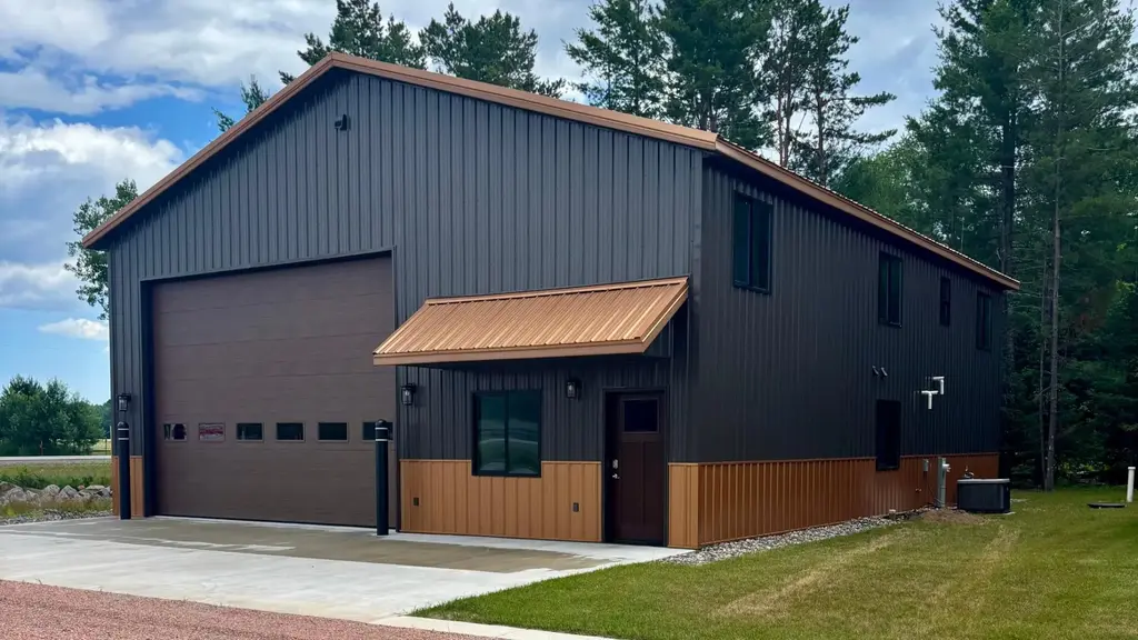 4375 Hwy 17 # 1, Eagle River