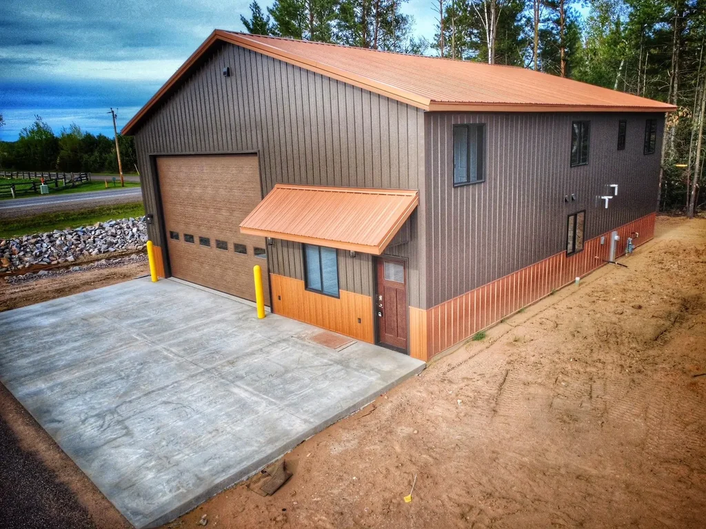 4375 Hwy 17, Eagle River