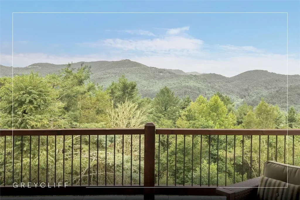 62 Channel View Drive, Cullowhee