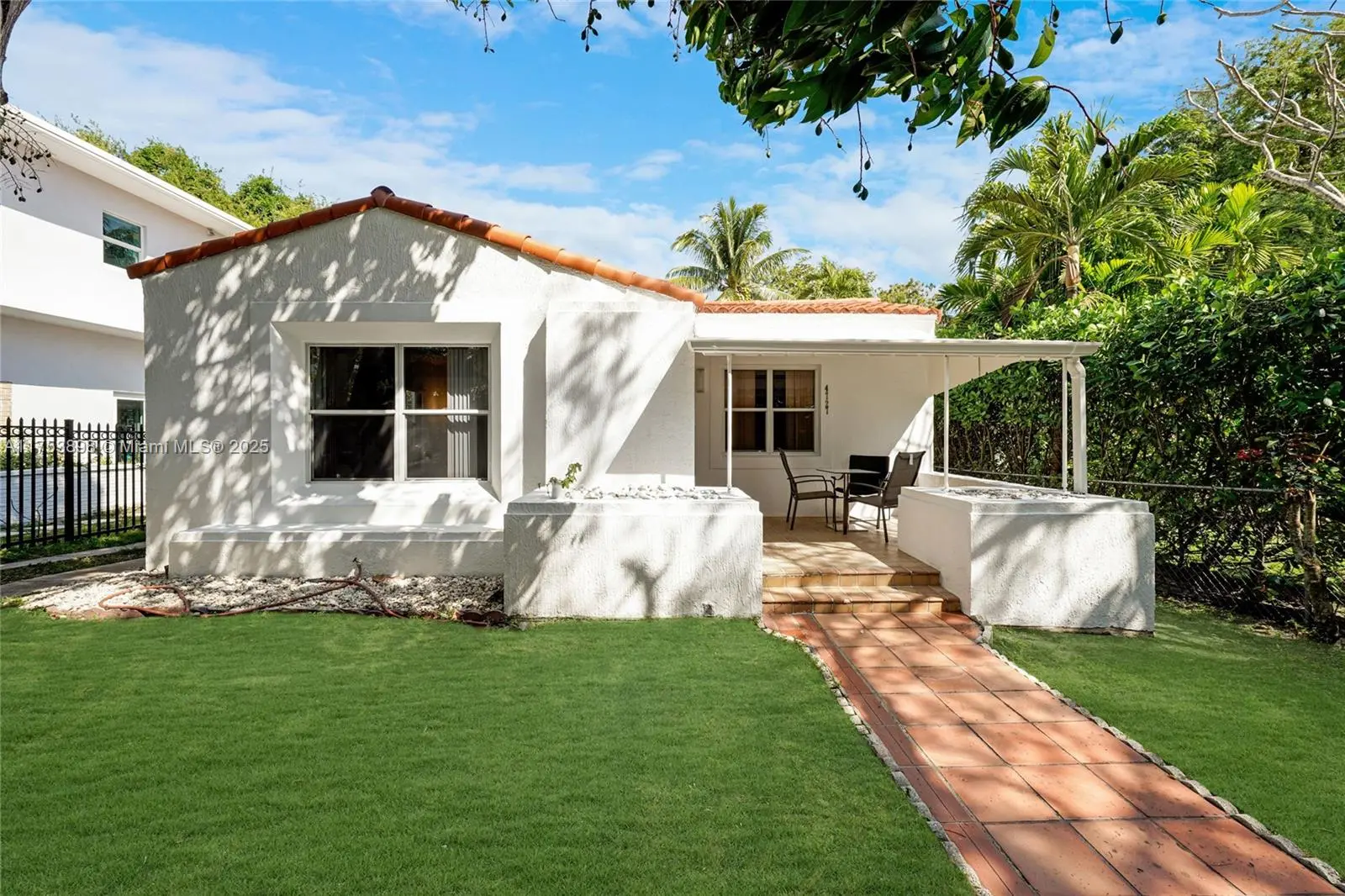 Photo of Listing #A11753898