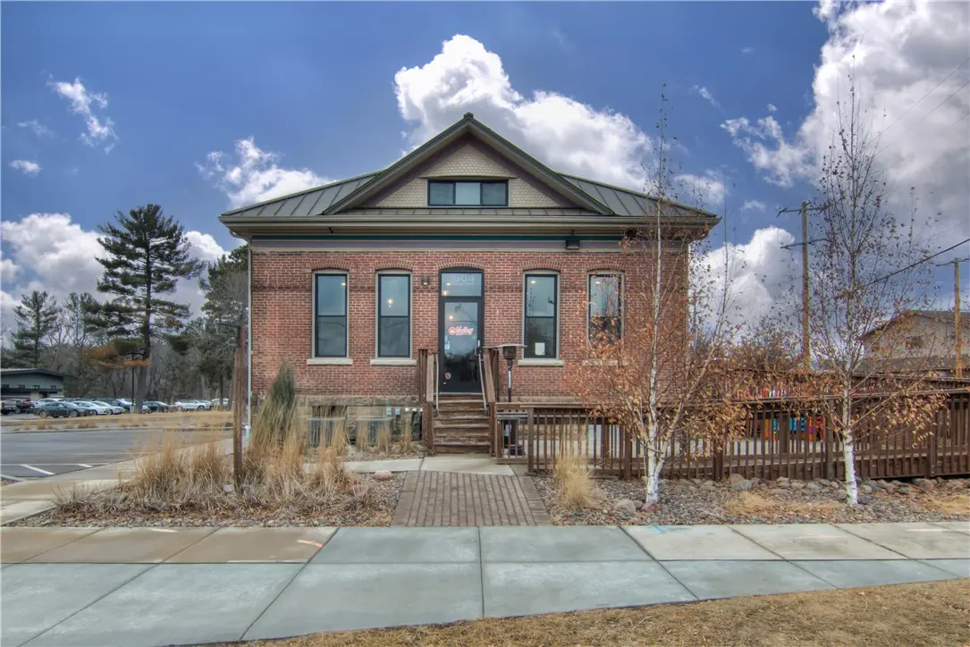 1004 Menomonie Street, Eau Claire