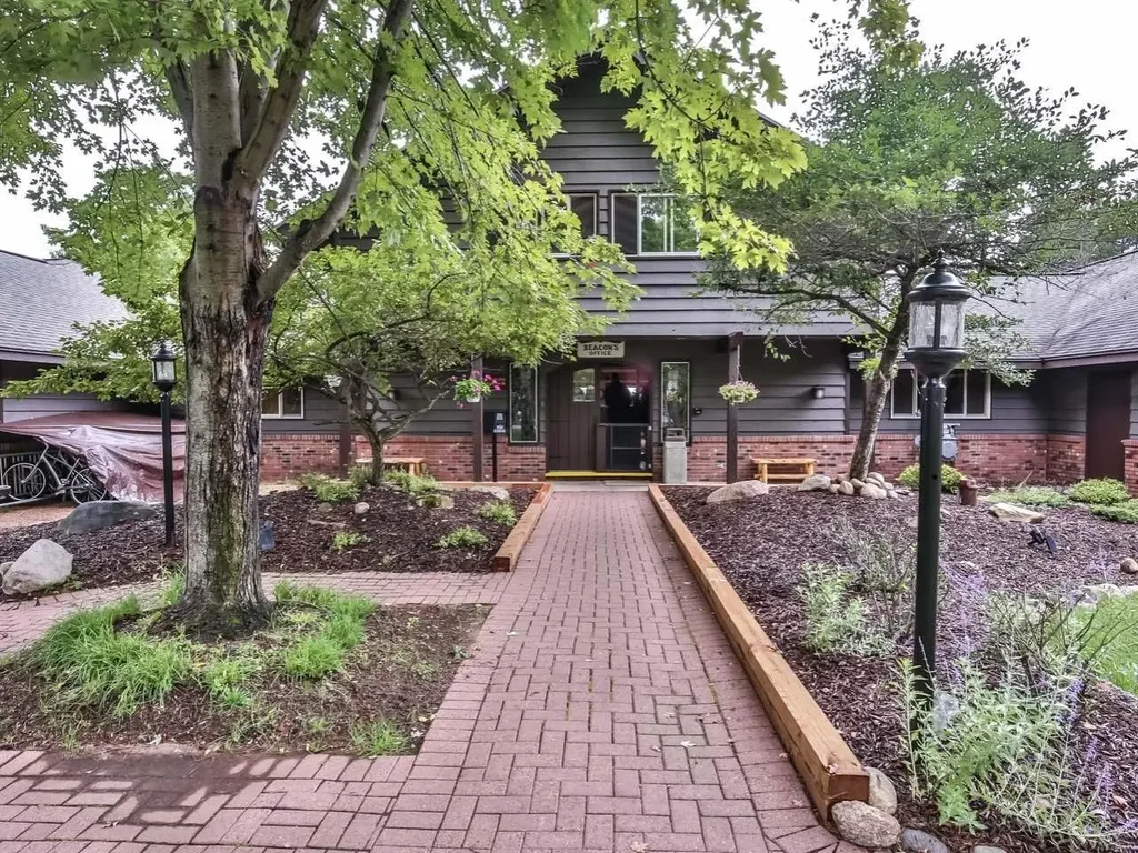 8250 Northern Rd # 349, Minocqua