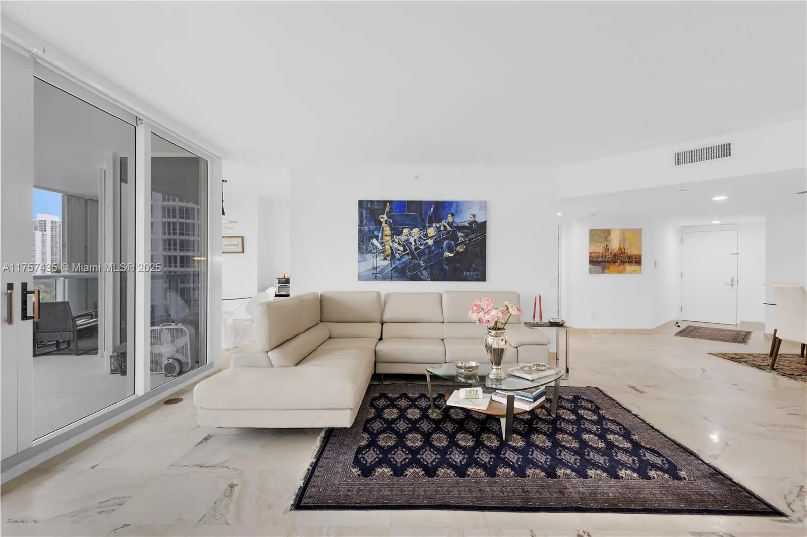 Photo of Listing #A11757435