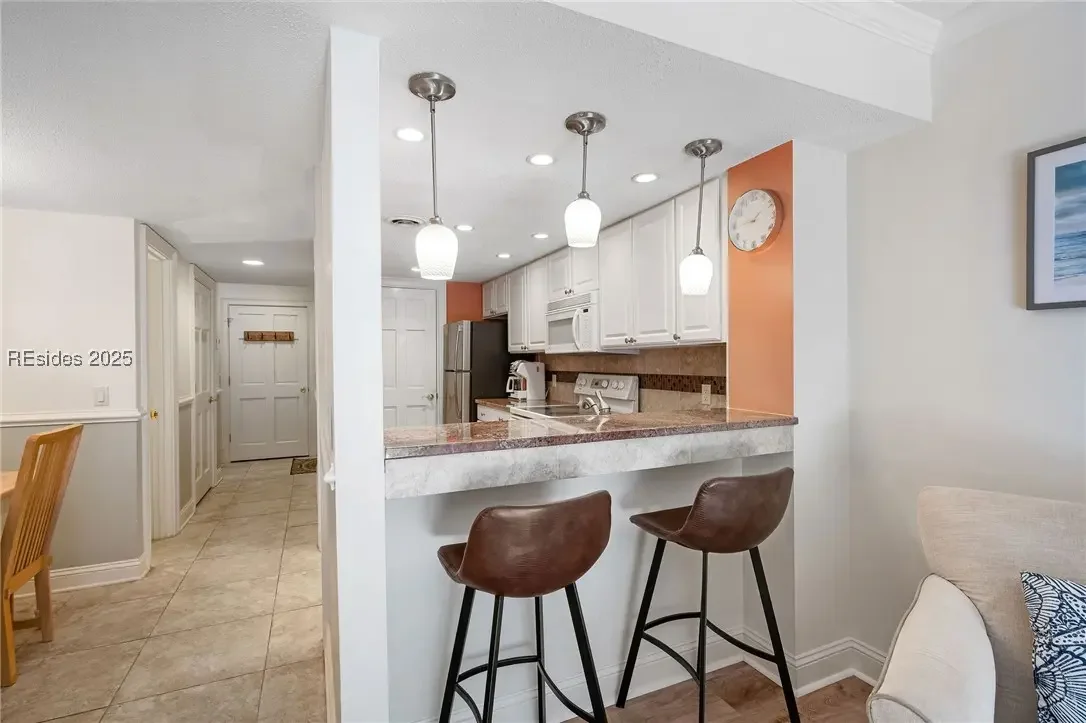 Photo of Listing #451294