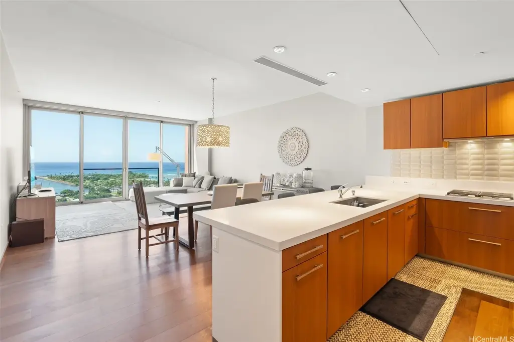 1555 Kapiolani Boulevard # 1900, Honolulu