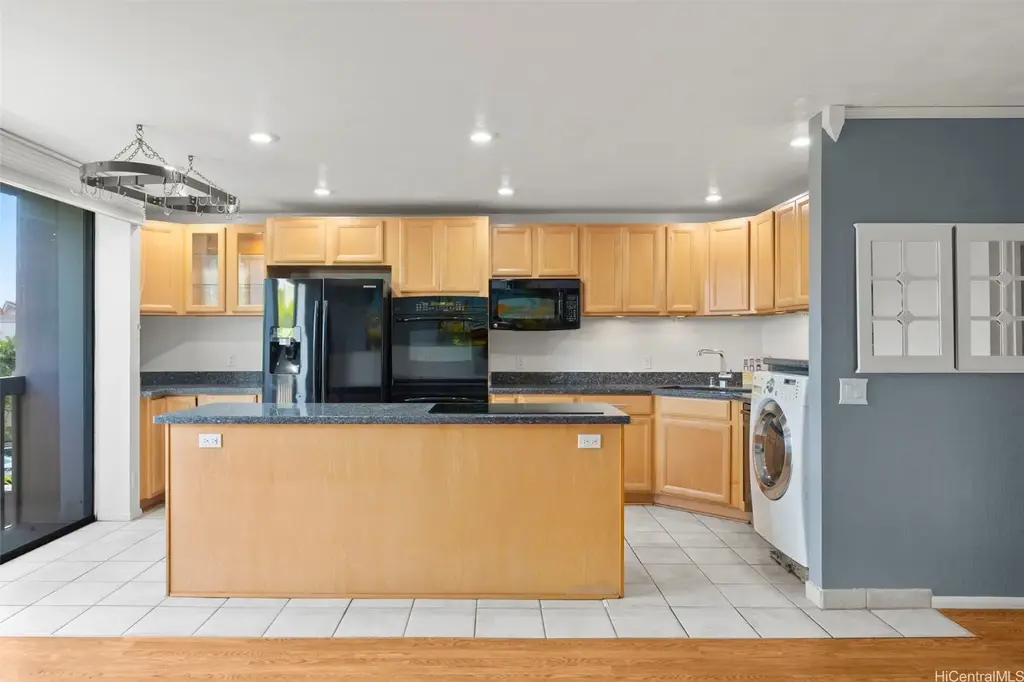 84-688 Ala Mahiku Street # 35/170b, Waianae