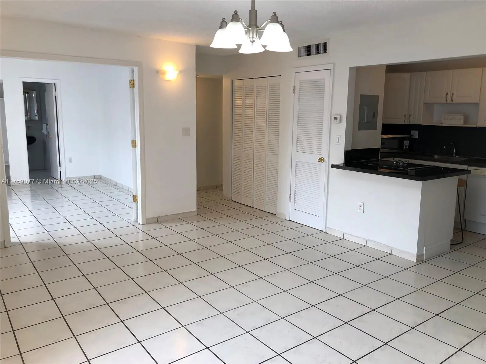 Photo of Listing #A11759077