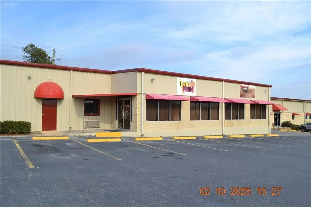 3615 S Railroad St, Phenix City
