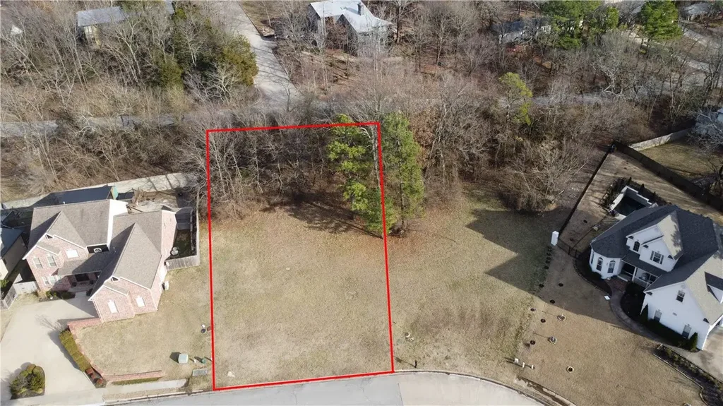 1156 N Thoreau Lane, Fayetteville