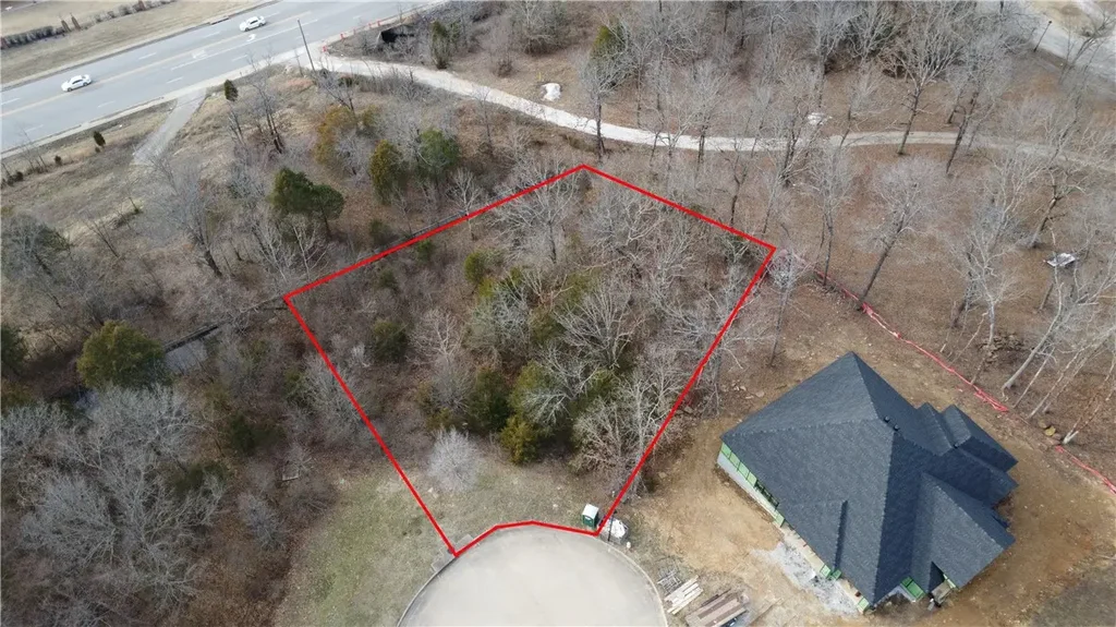 2602 E Red Deer Court, Fayetteville