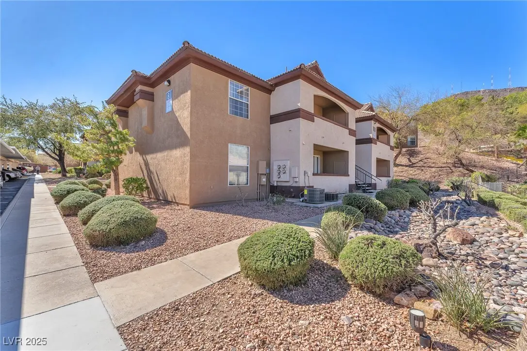 Photo of Listing #2664304