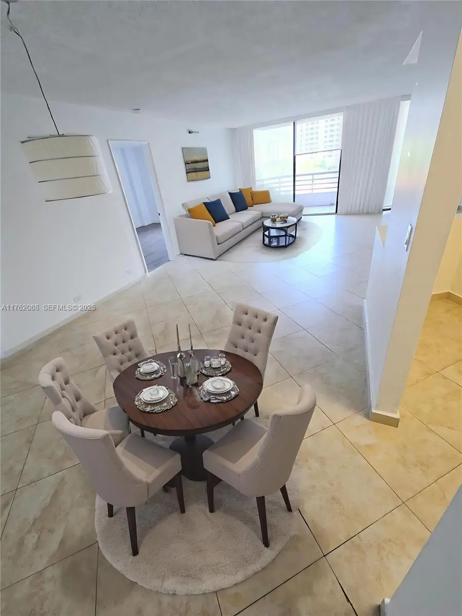 Photo of Listing #A11762088