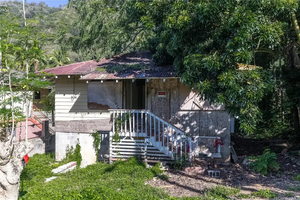 1511 Kalaepaa Drive, Honolulu