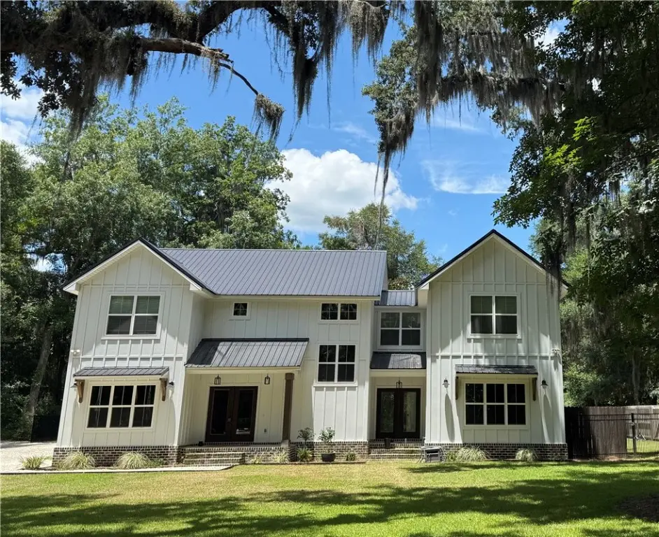 1066 Doboy Court Se, Darien