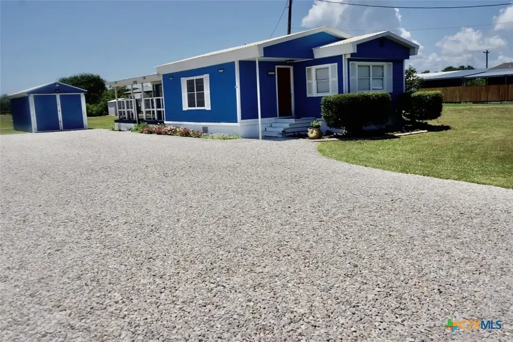 513 N 16th Street, Port O'Connor