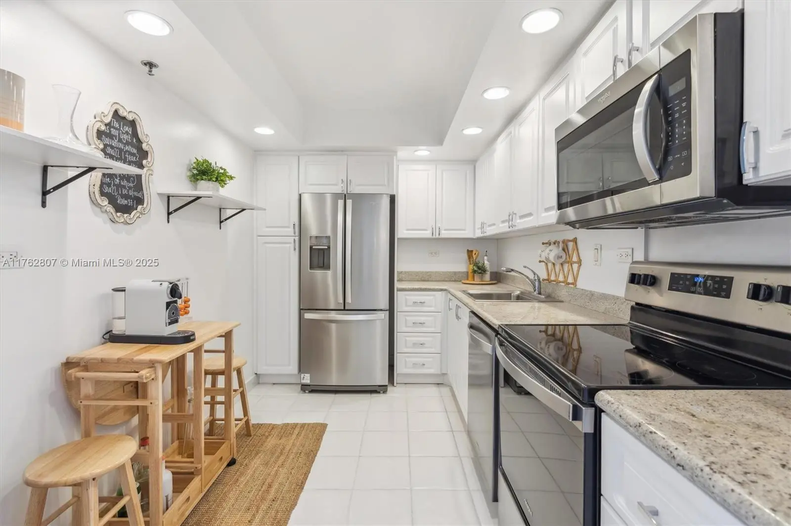 Photo of Listing #A11762807