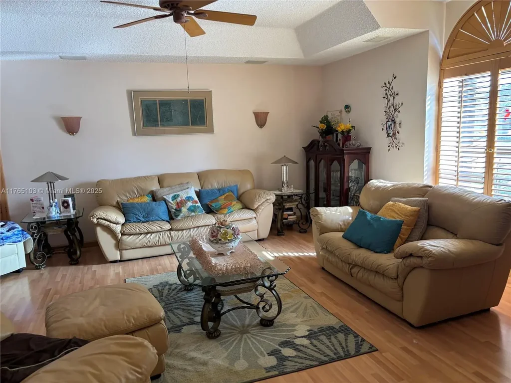 5145 Nw 75th Ave, Lauderhill