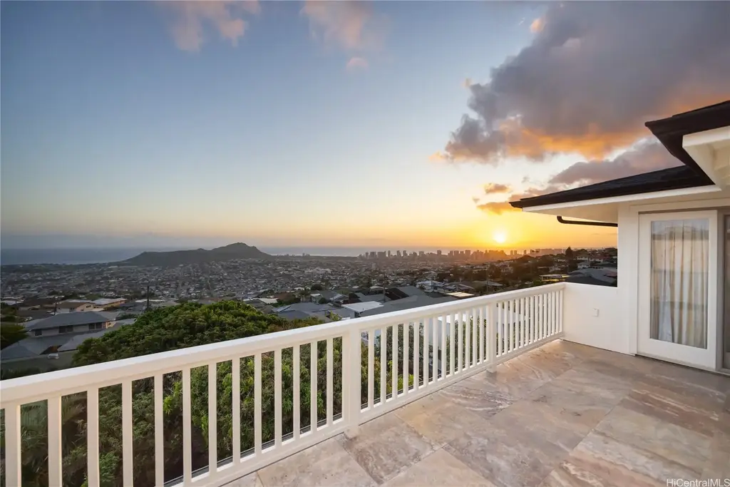 3865 Mariposa Drive, Honolulu