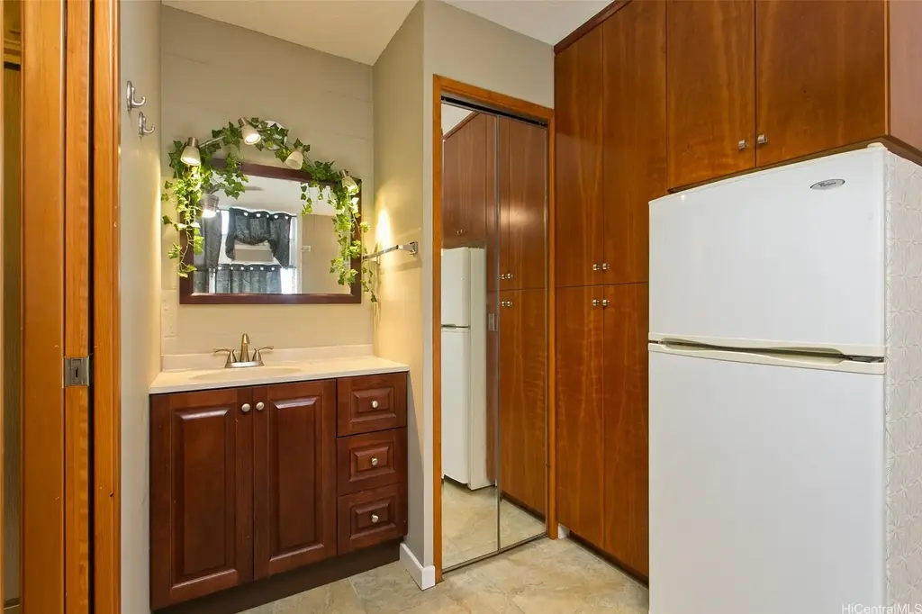 2649 Varsity Place # 306, Honolulu