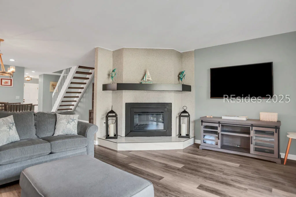 1 Gloucester Road 1804, Hilton Head Island