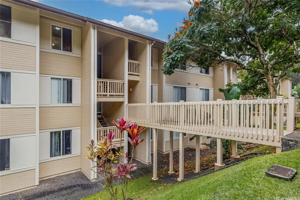 95-996 Wikao Street # P302, Mililani