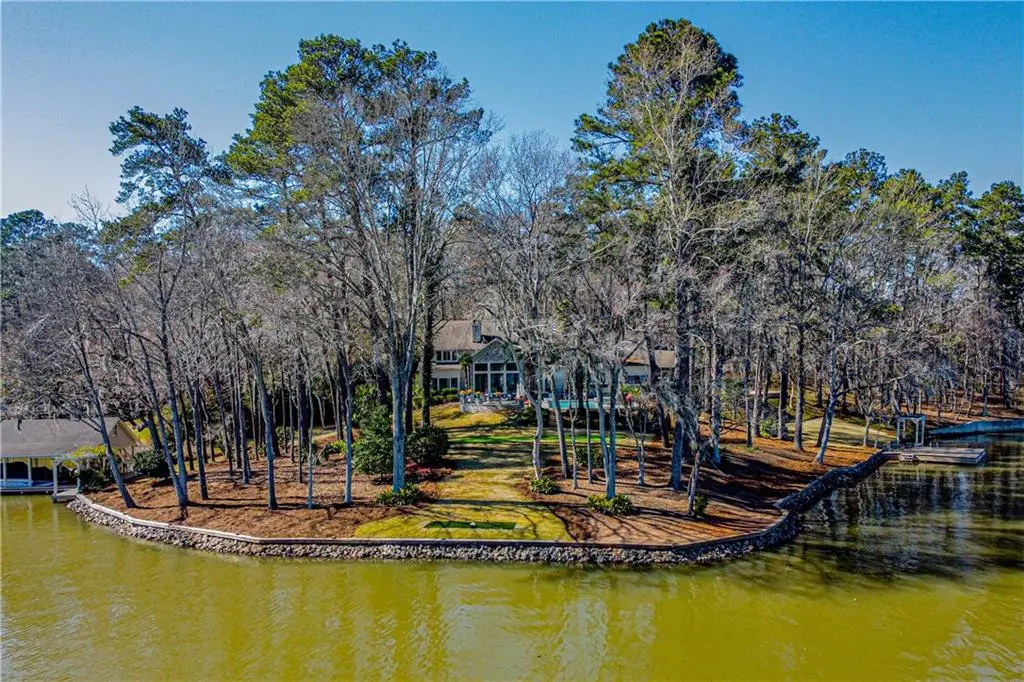 403 Grey Moss Cove, Phenix City