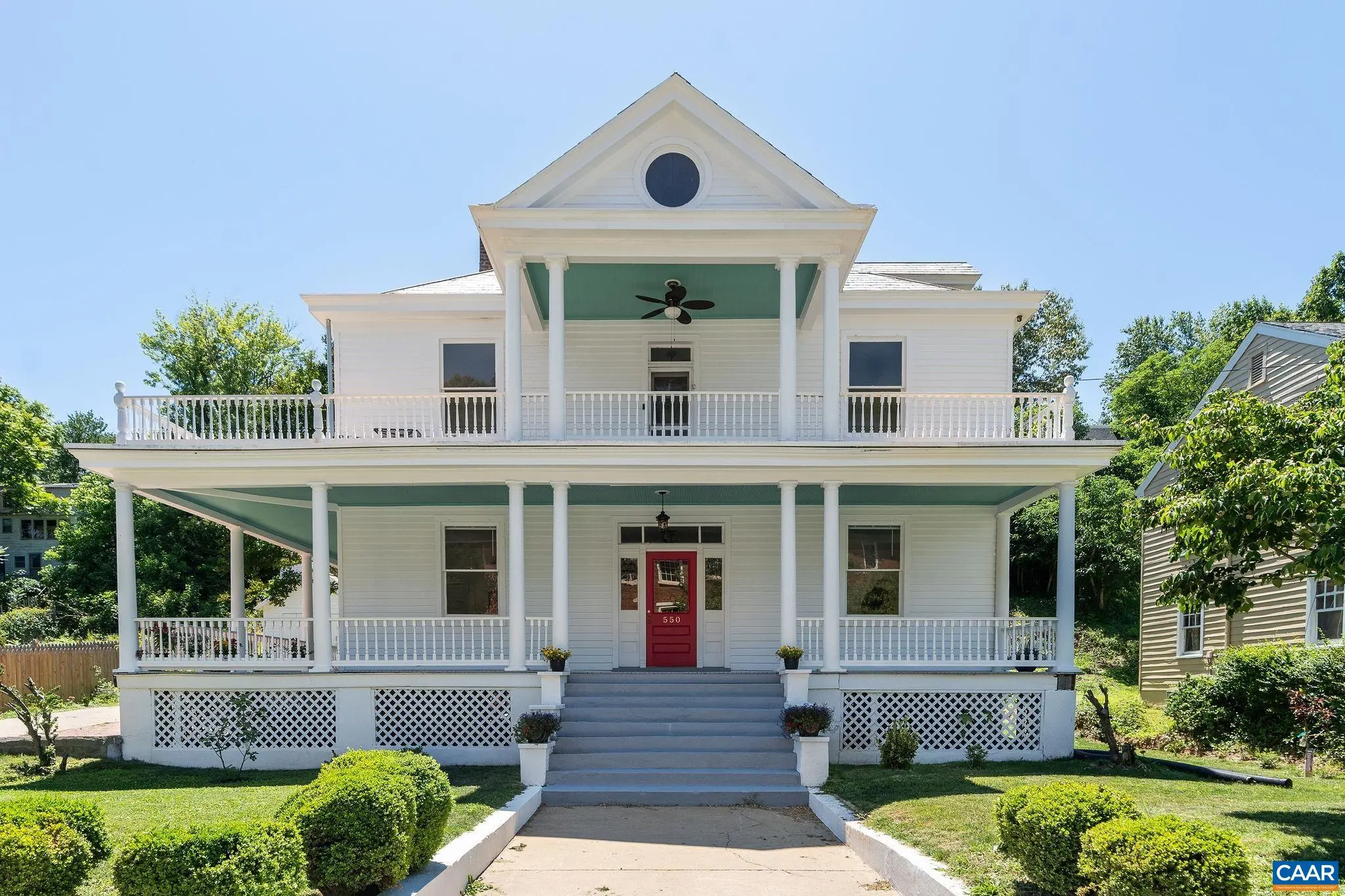 550 Valley St, Scottsville