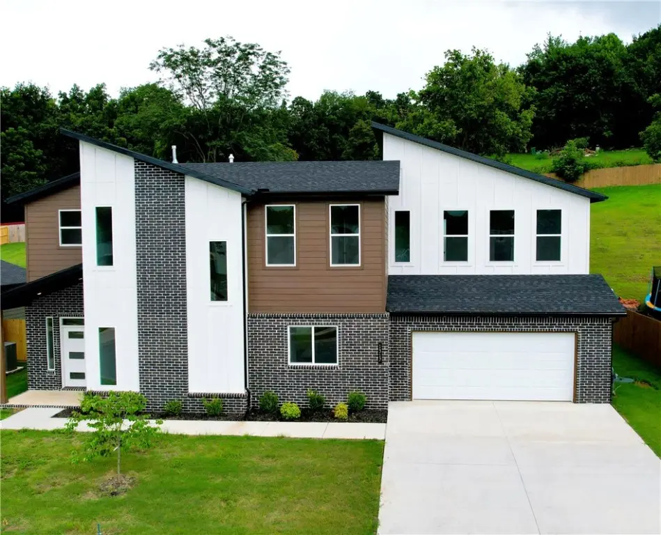 1317 Bunker Drive, Pea Ridge