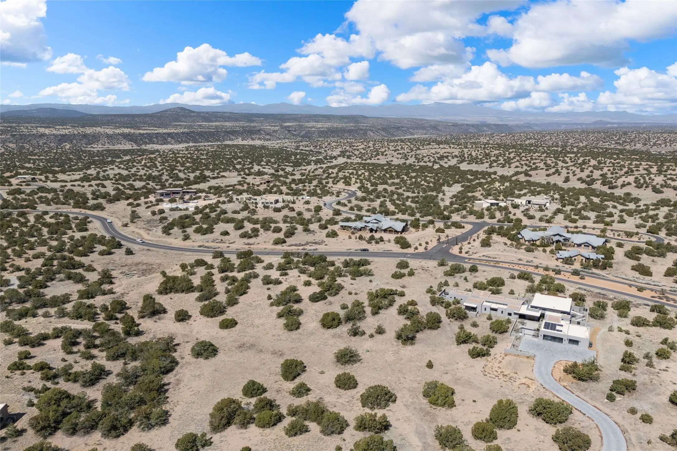 21 Via De Las Yeguas, Santa Fe