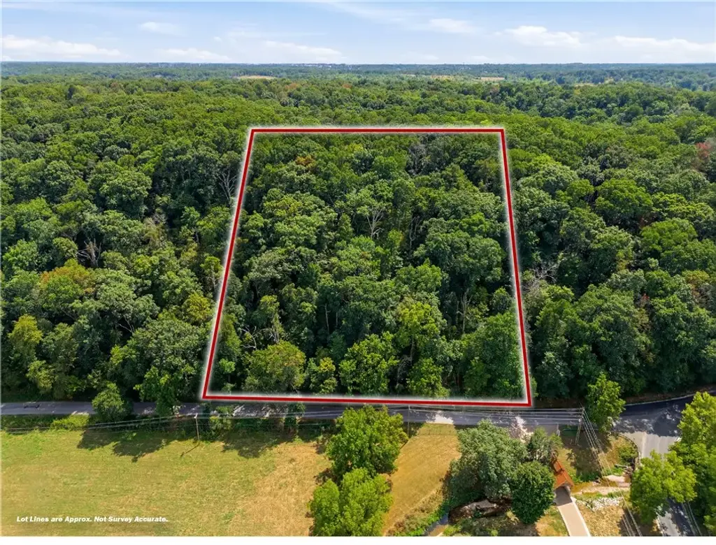West 4ac Spanker Creek Road, Bentonville