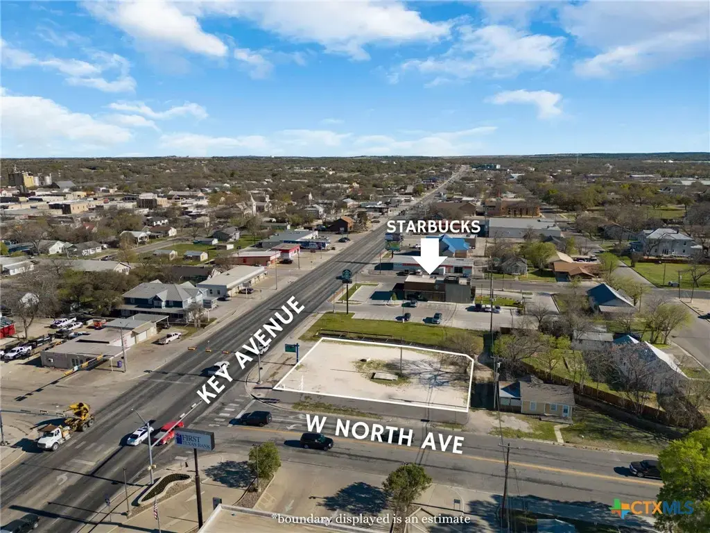 102 S Key Avenue, Lampasas