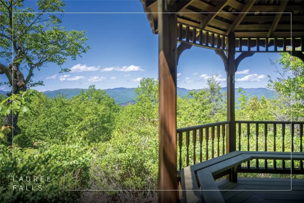 115 Fox Knob Drive, Glenville