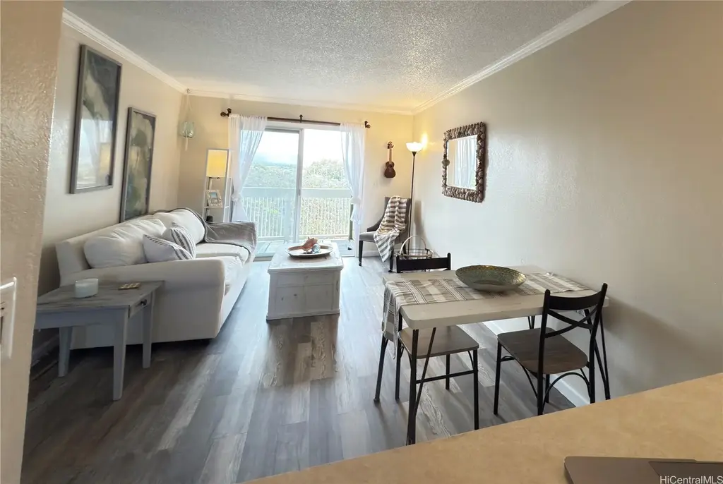 94-637 Kahakea Street # 3i, Waipahu
