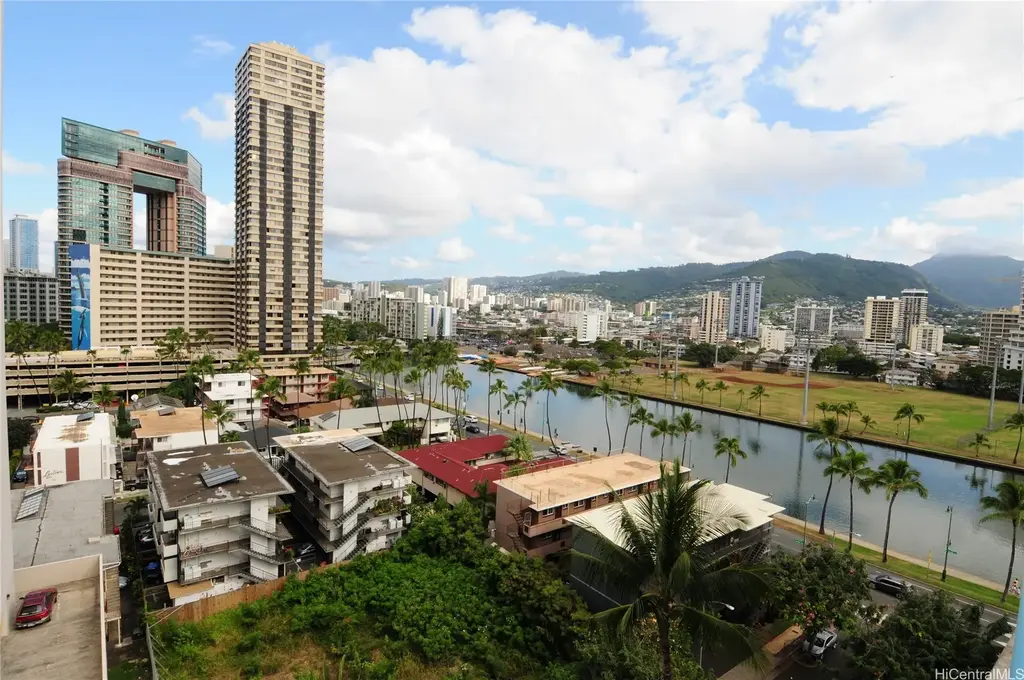 439 Keoniana Street # 1205, Honolulu
