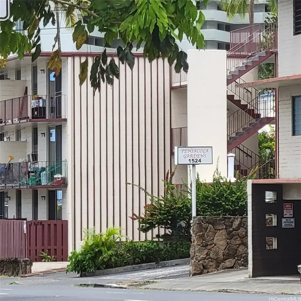 1524 Pensacola Street # 201, Honolulu