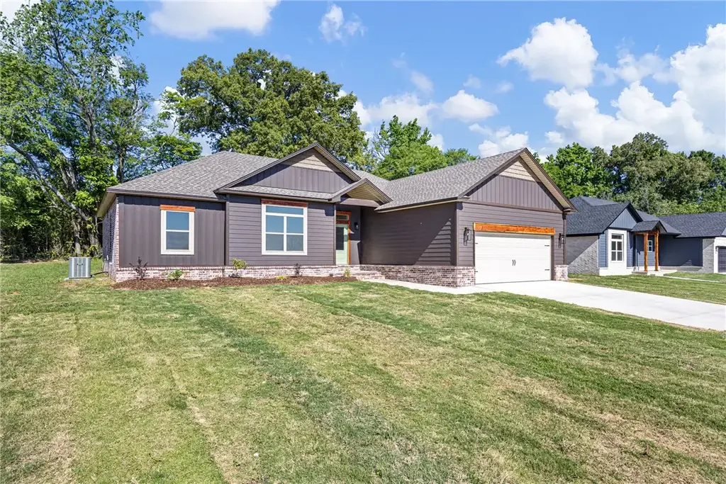 111 Nebo Heights Way, Dardanelle