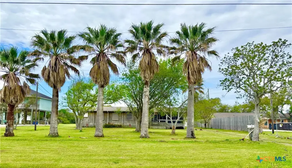 503 N 16th Street, Port O'Connor