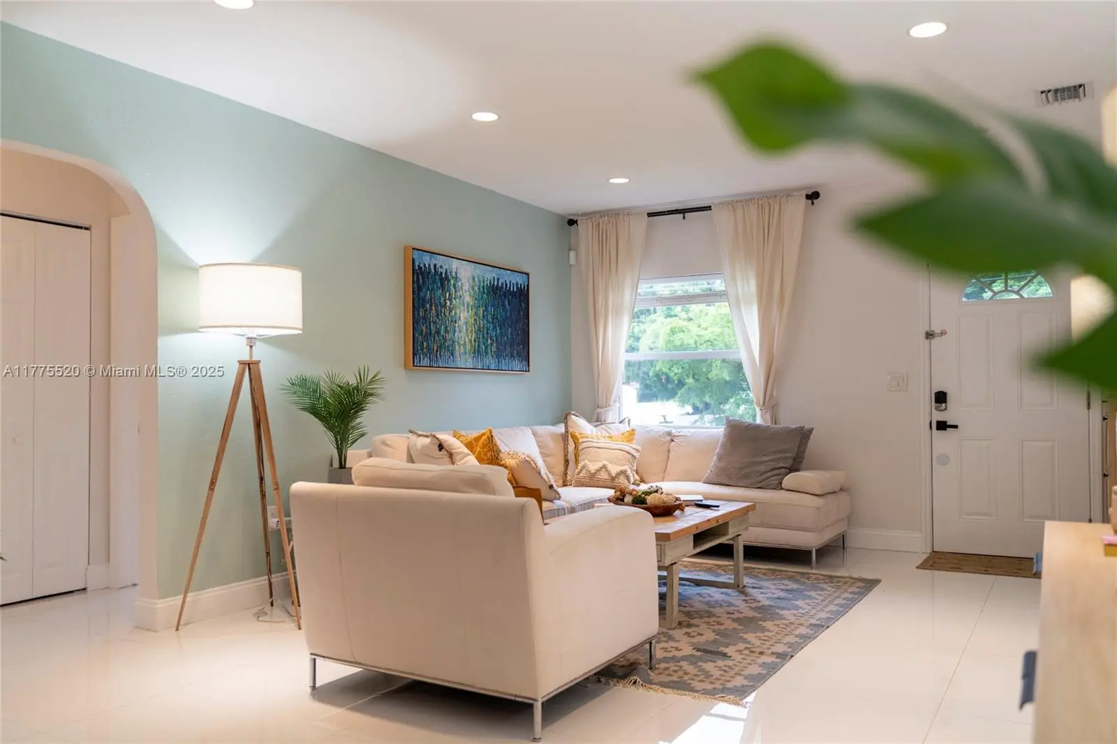 Photo of Listing #A11775520