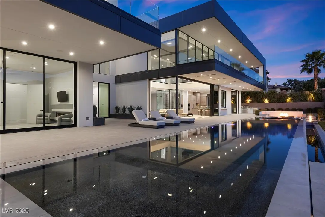 Photo of Listing #2670128