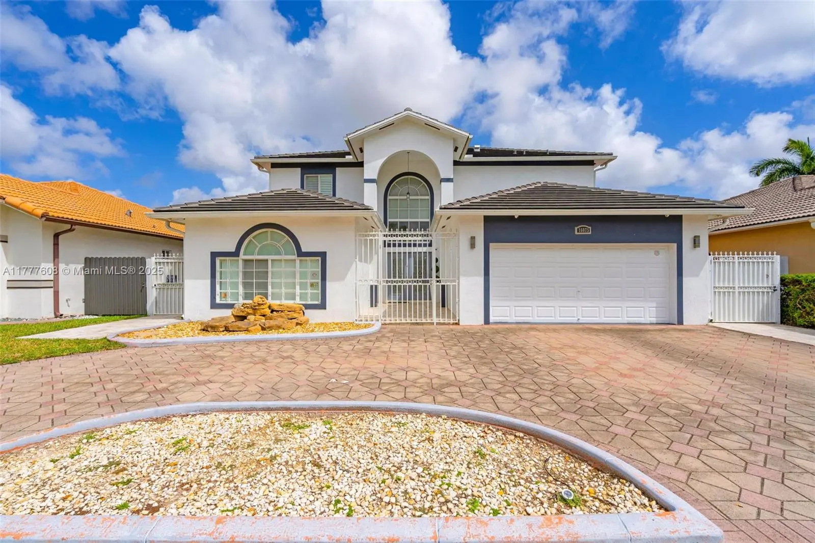 Photo of Listing #A11777608