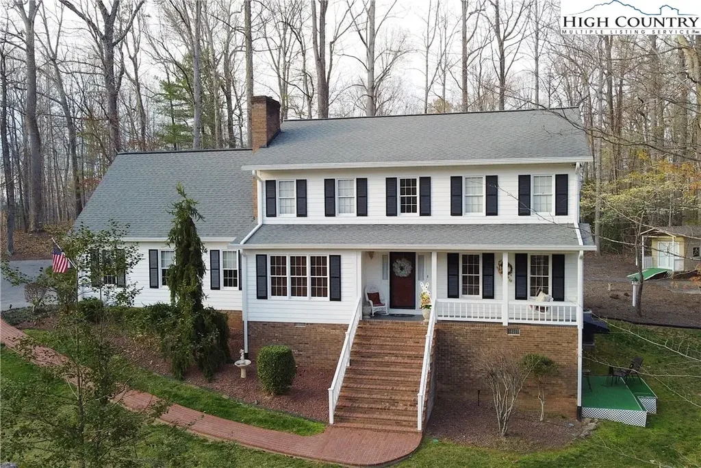 305 Old Farms Road, Wilkesboro