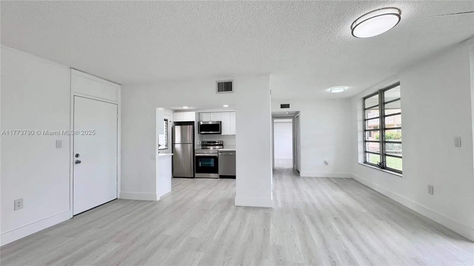 Photo of Listing #A11773790