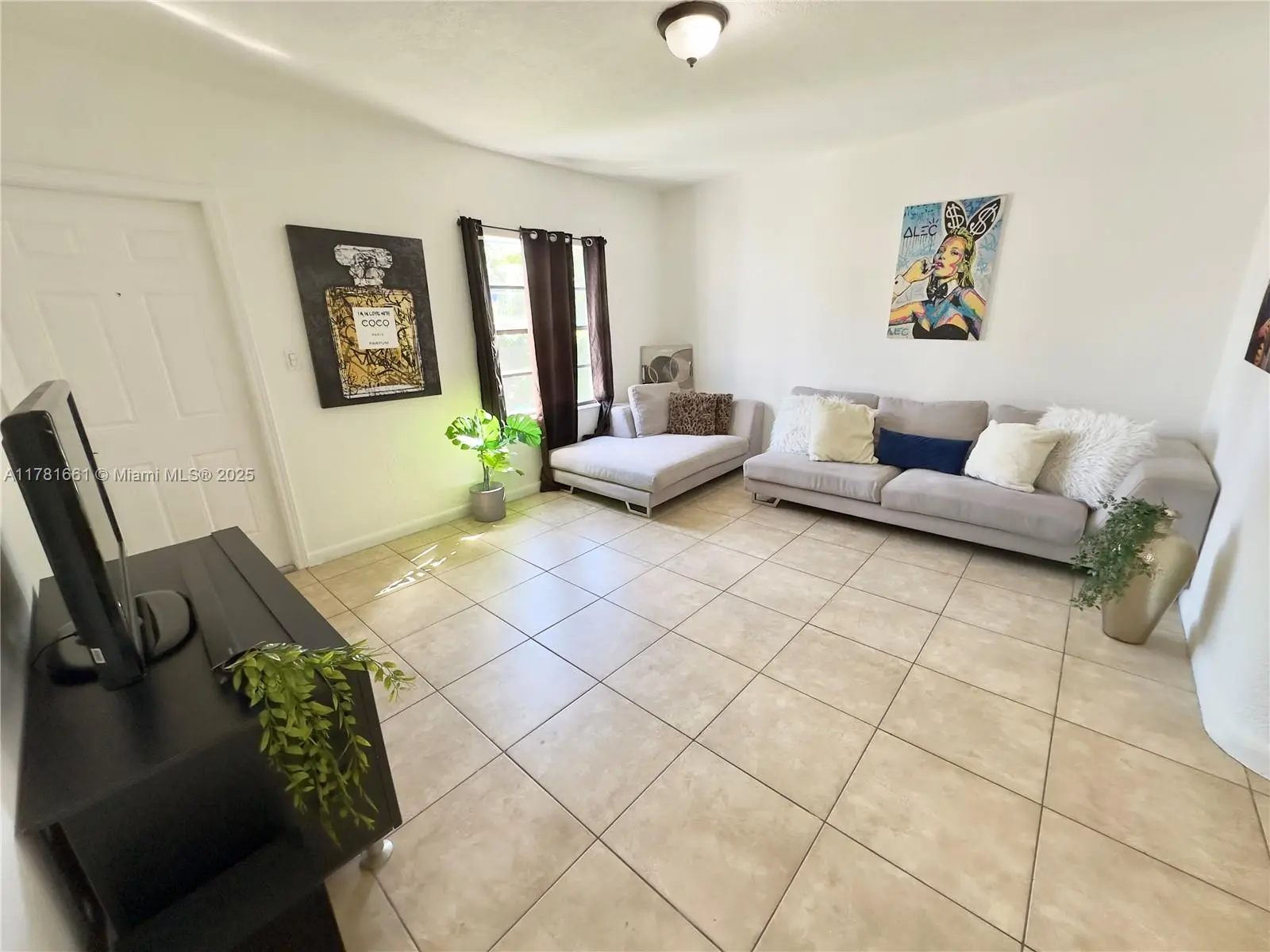 Photo of Listing #A11781661