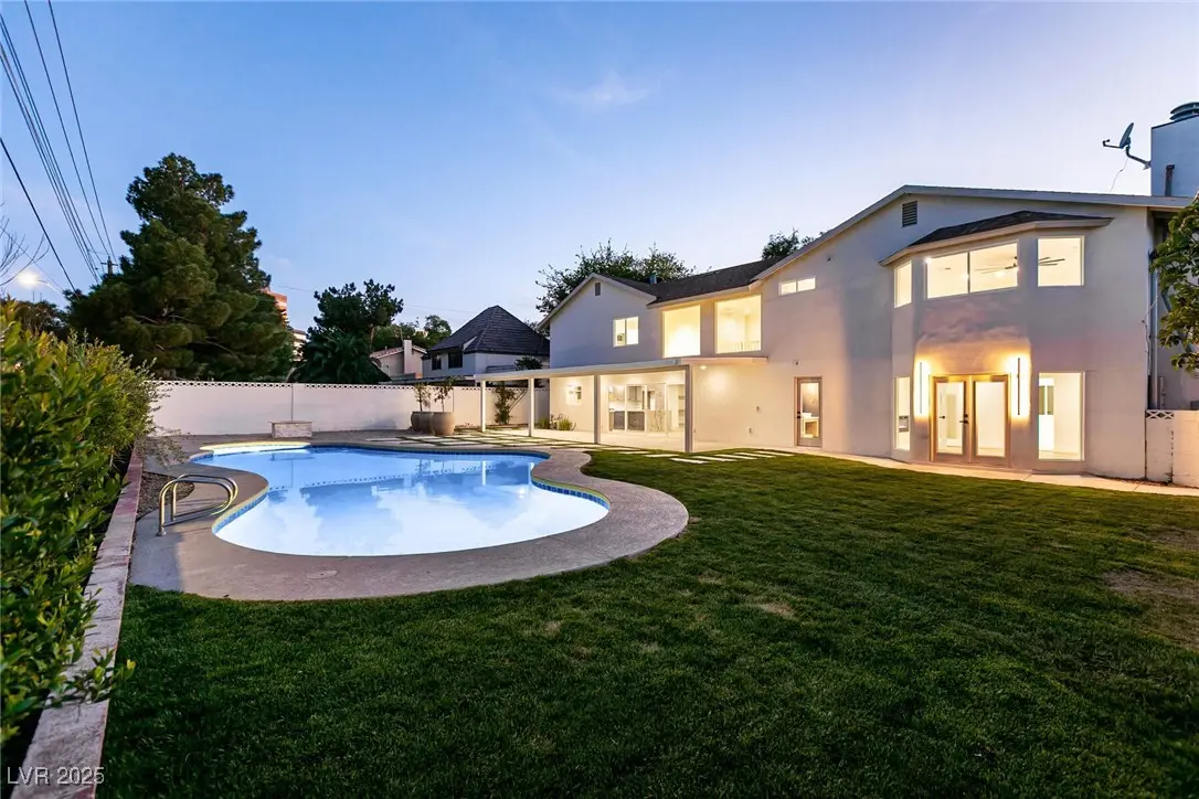 Photo of Listing #2673574