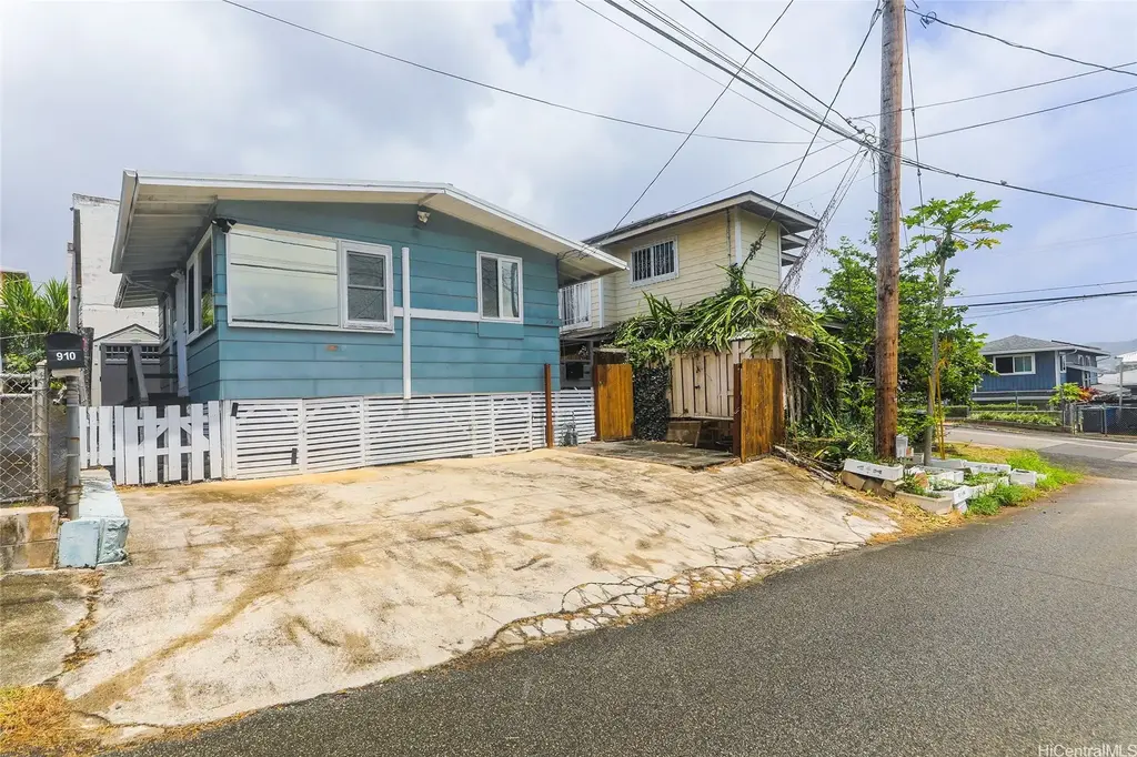 908 Simon Road, Honolulu