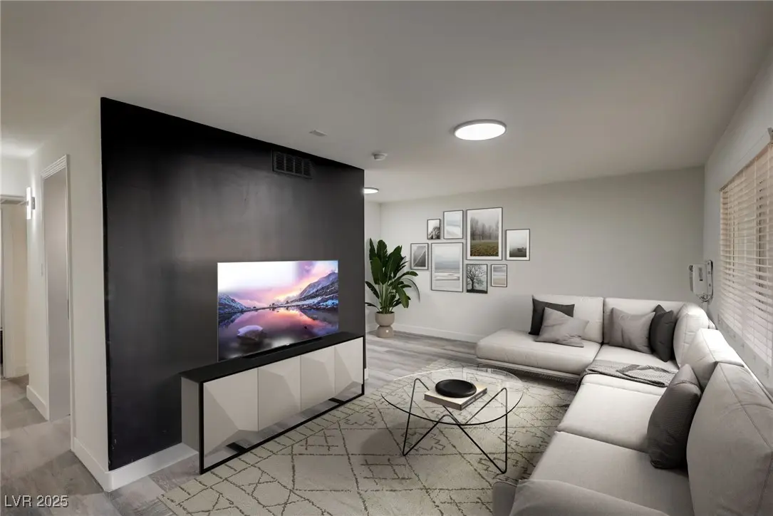 Photo of Listing #2673947