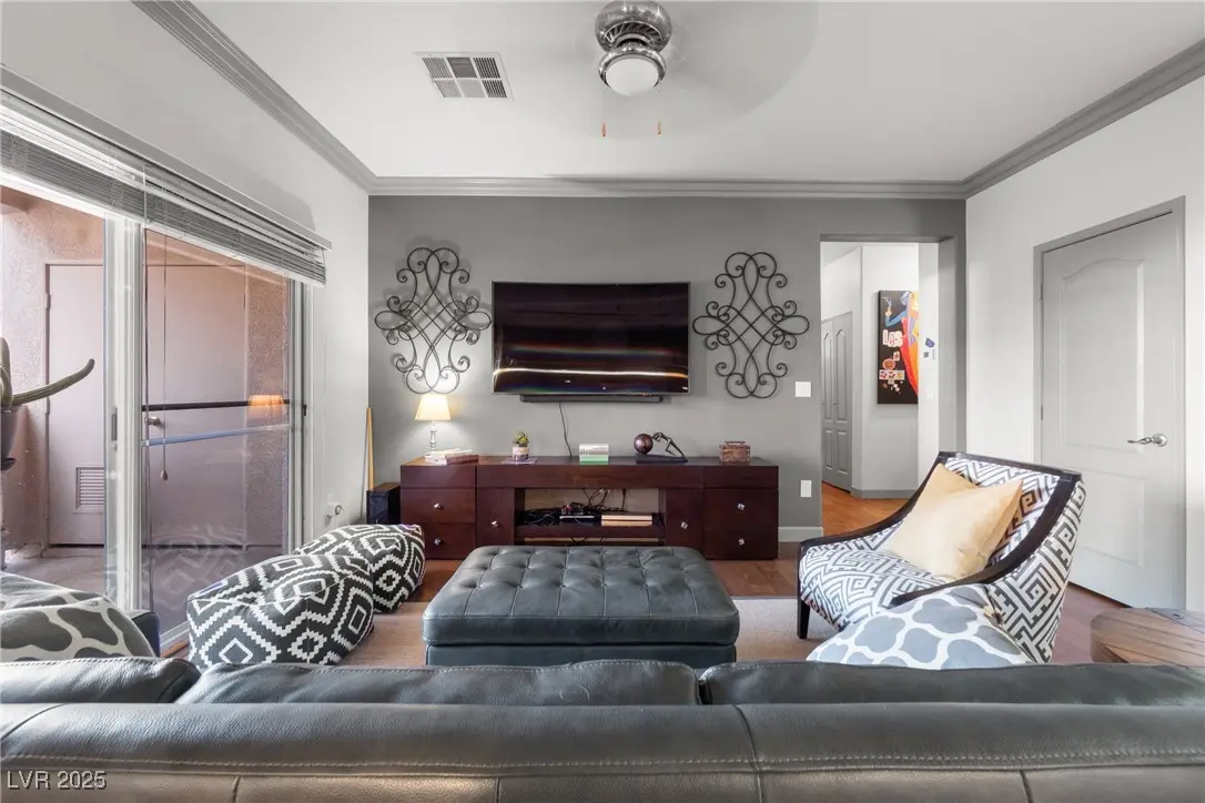 Photo of Listing #2674107