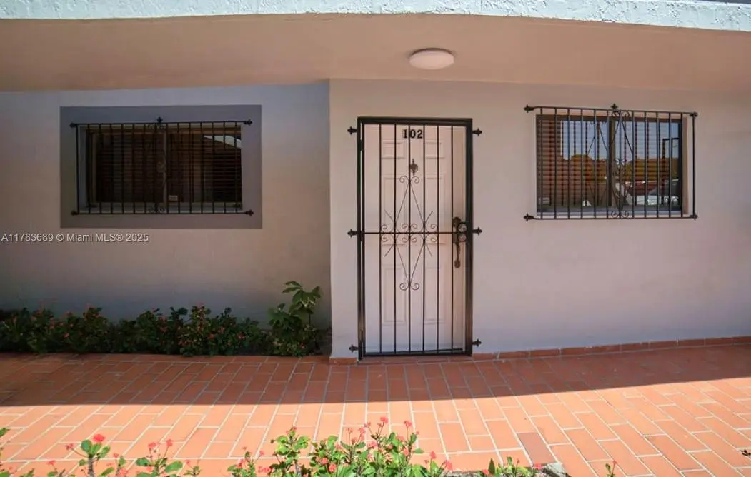 Photo of Listing #A11783689