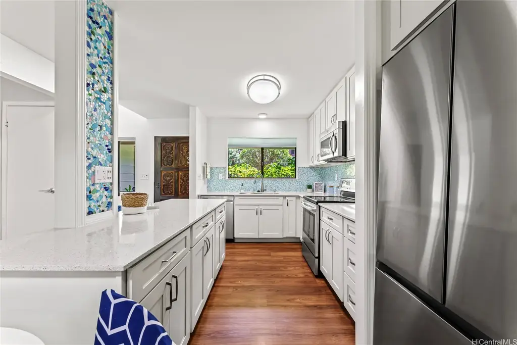 98-1790 Kaahumanu Street # 64b, Pearl City