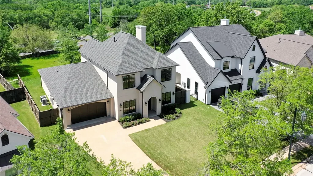3309 Legacy Court, Bryan